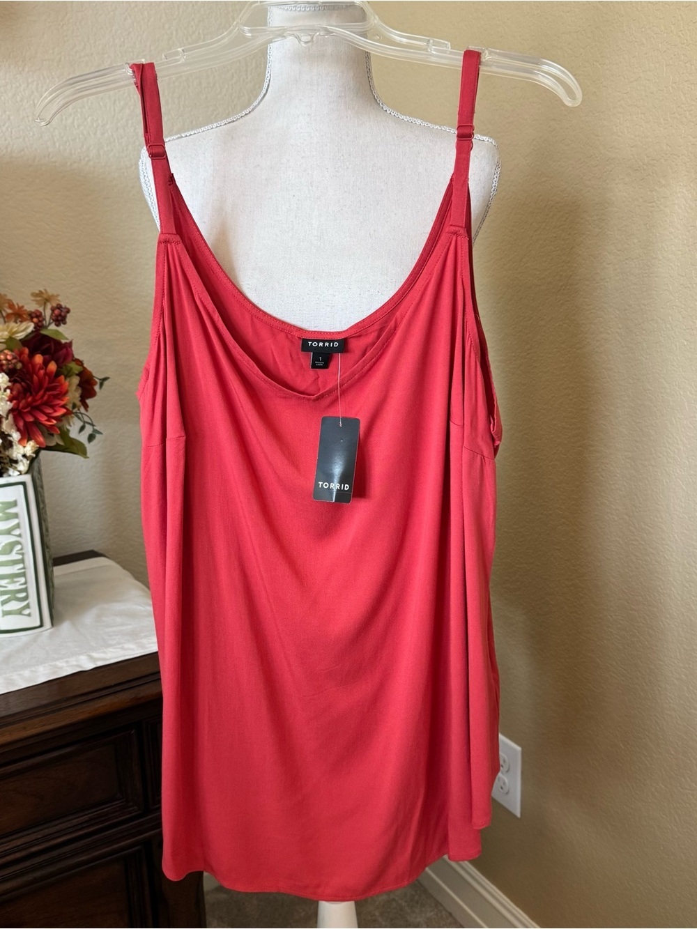 Torrid Ava Cranberry Scoop Neck Tank Cami NWT sz 1